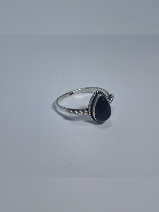 Jewelry - Sterling Silver Black Onyx Teardrop Ring Size 6.5
